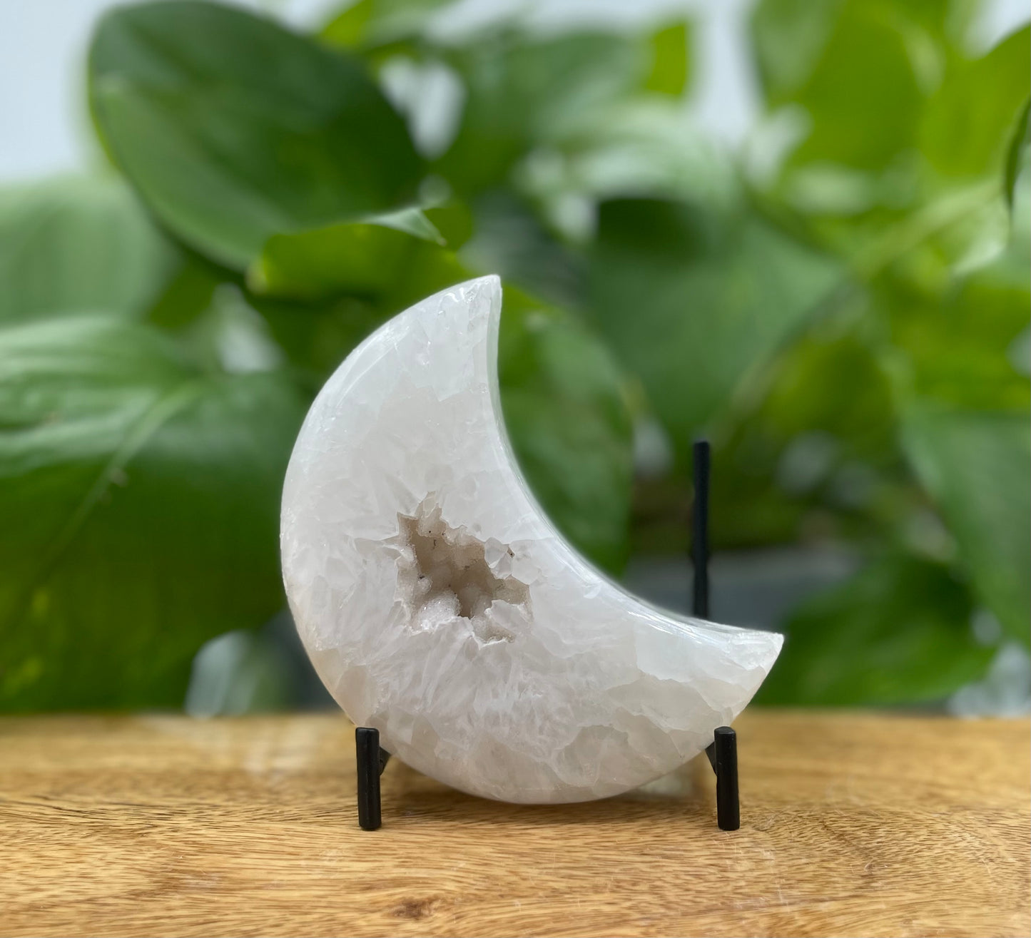 Agate Druzy Moon Carving