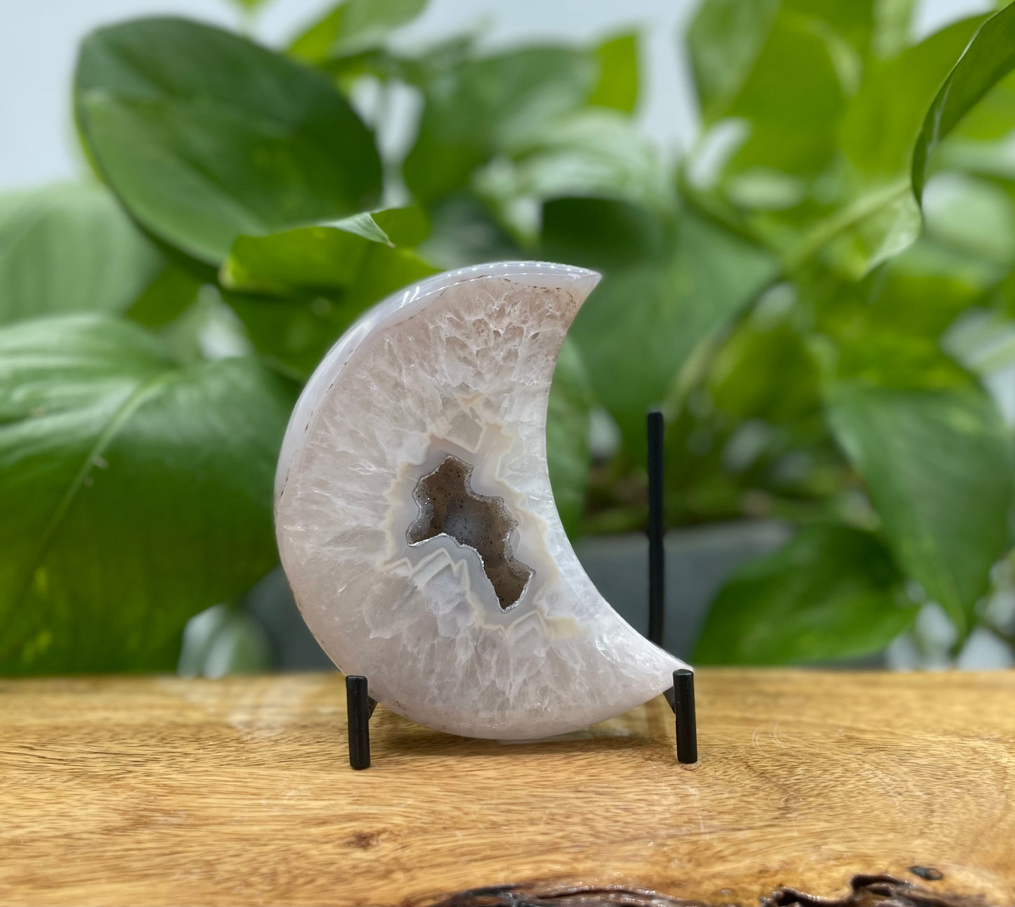 Agate Druzy Moon Carving