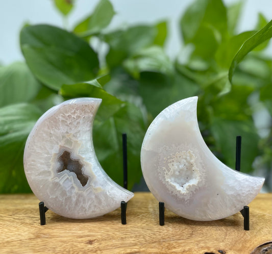 Agate Druzy Moon Carving